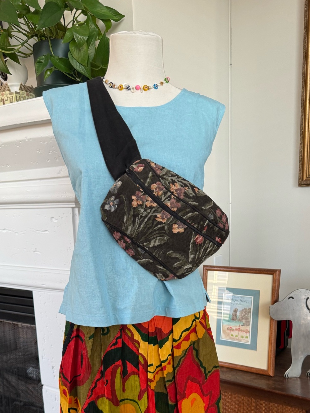 Vintage Floral Tapestry Crossbody Fanny Pack Bag